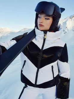 Goldbergh COURAGE Ski Jacket black/white Clearance